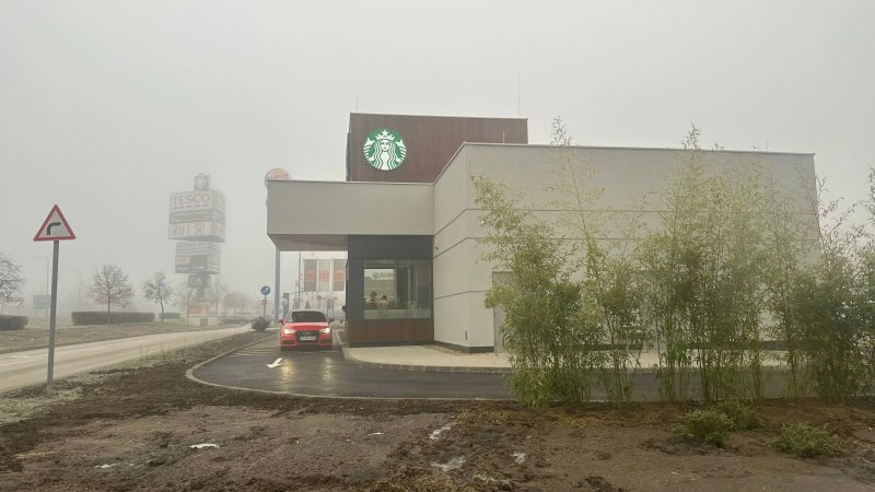 Starbucks Vecses Market Central DT