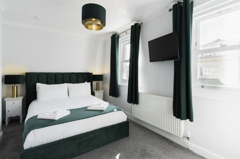 The Pier Hotel