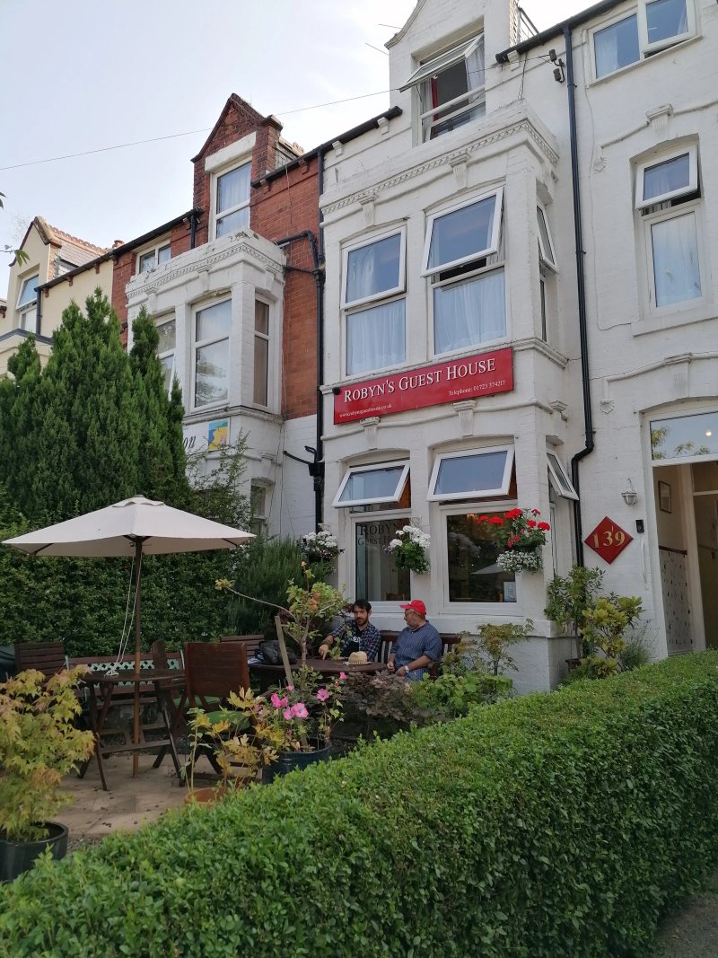 Robyn's Guest House
