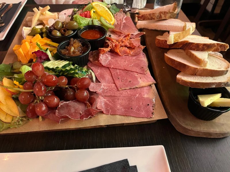 Porters Wine & Charcuterie