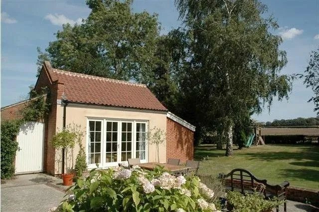 Field Cottage Bed And Breakfast