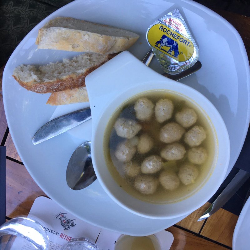 Cafe Charlemagne