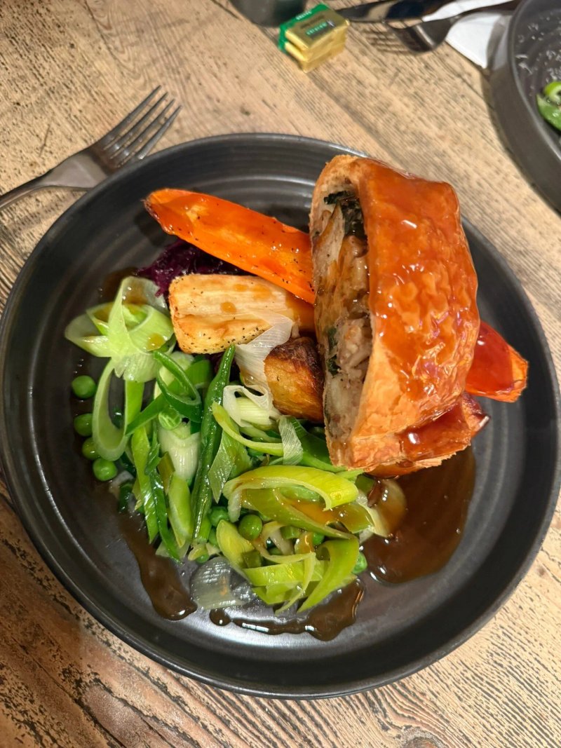 Running Horse Pub & Dining