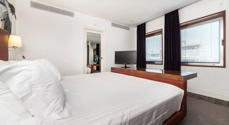 UR Palacio Avenida