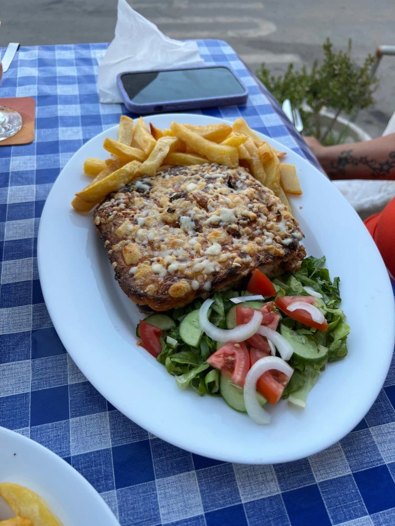 Dihoron Taverna