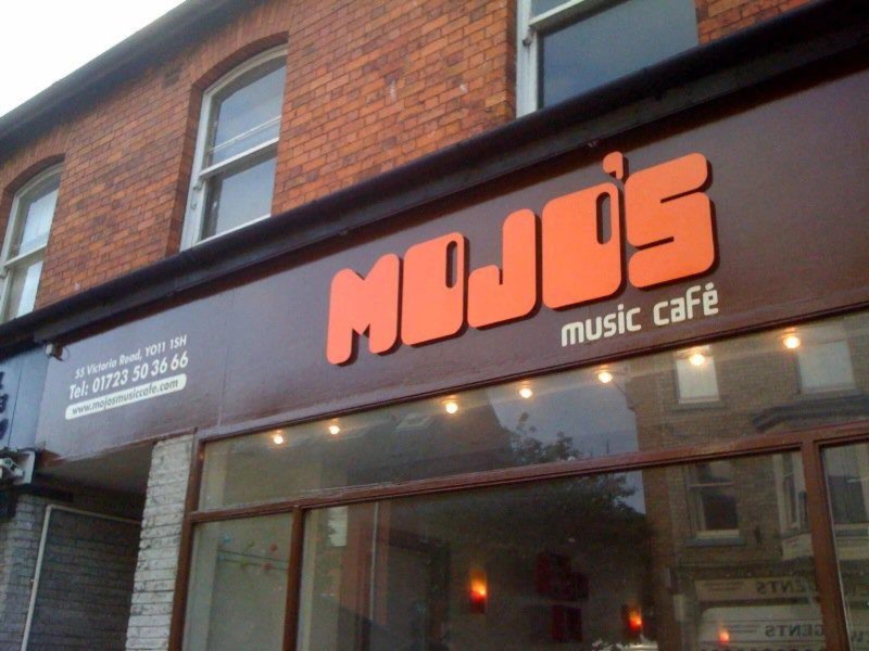 Mojos Music Cafe