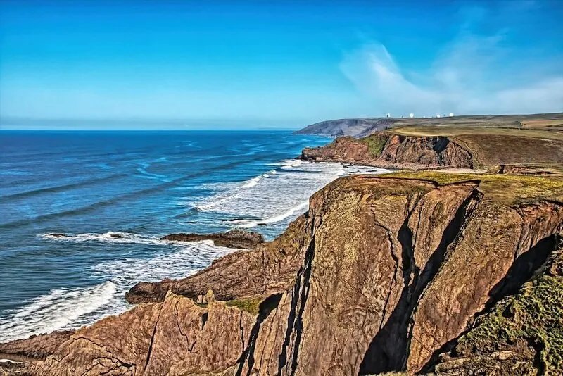 Holiday Chalet in Widemouth Bay, Bude - path to sandy beach.