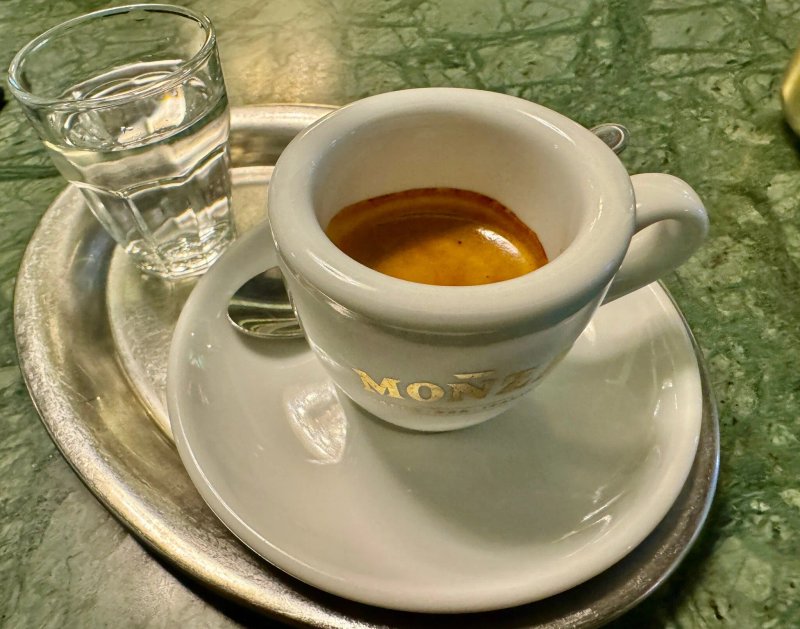 MONZA Caffe & Bar