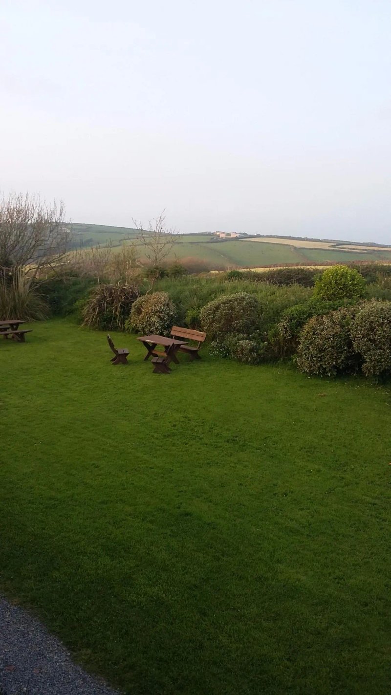 Lower Tresmorn Farm