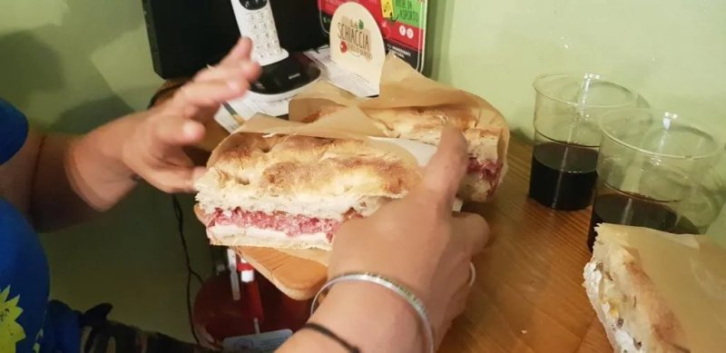 La Schiaccia Dell'opio