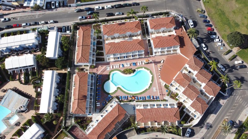 Parque Nogal Apartments