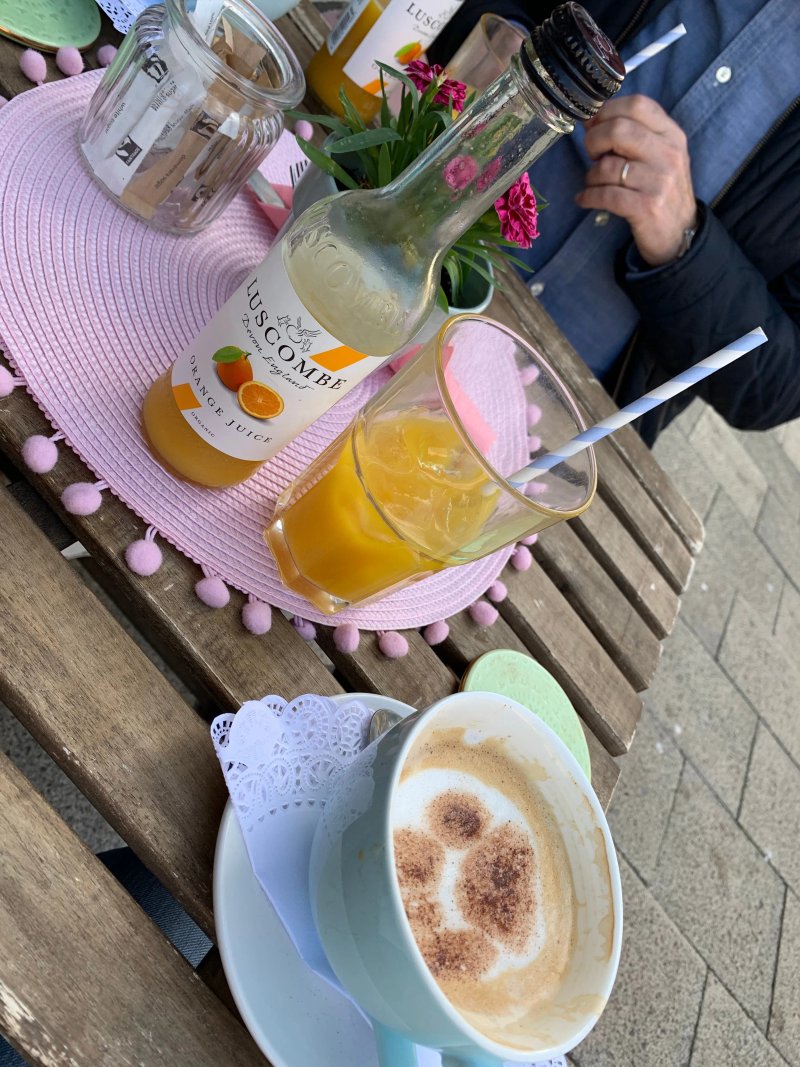 Halladay's Tearooms