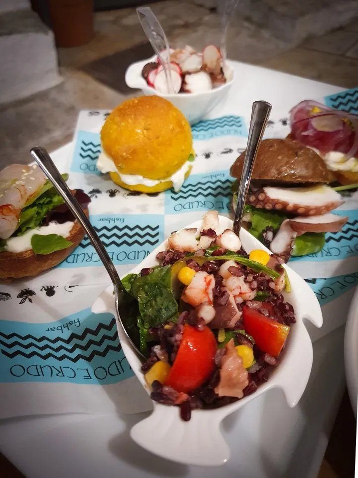 NUDO E CRUDO Fishbar