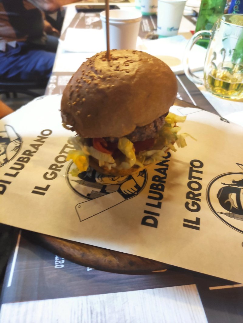 Il Grotto Pub DI LUBRANO