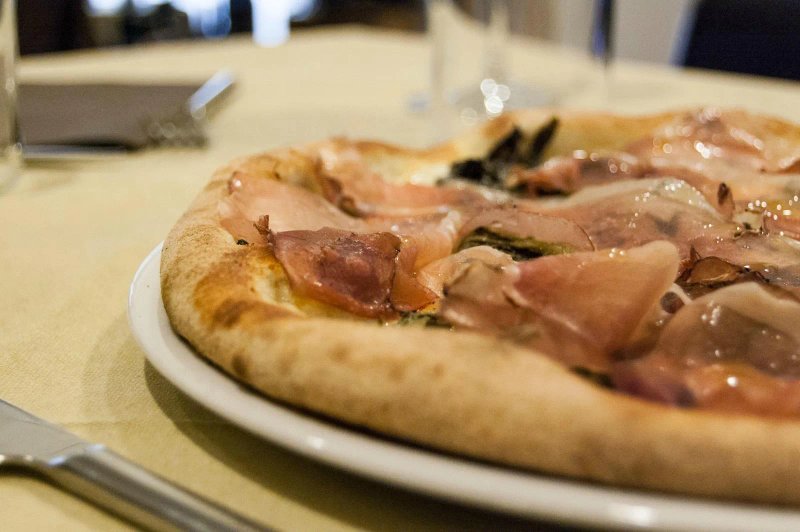 Konza Pizzoleria Pizzeria Ristorante