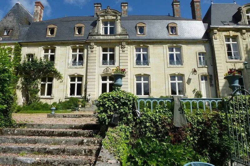 Château de la Voûte, facing south
