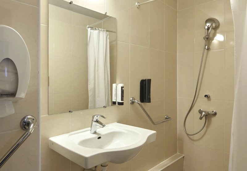 B&B HOTEL Saclay