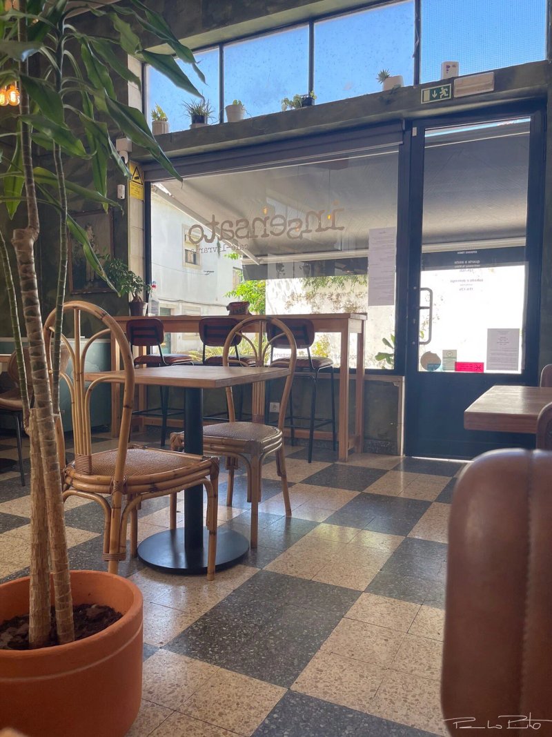 Insensato Cafe-livraria