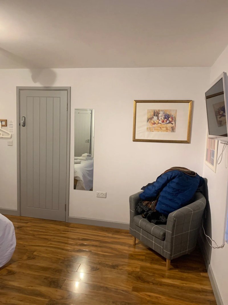 B - Simply Rooms