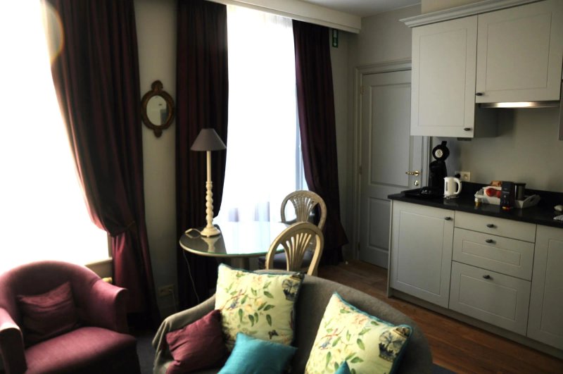 Canalside House - Luxury Guesthouse