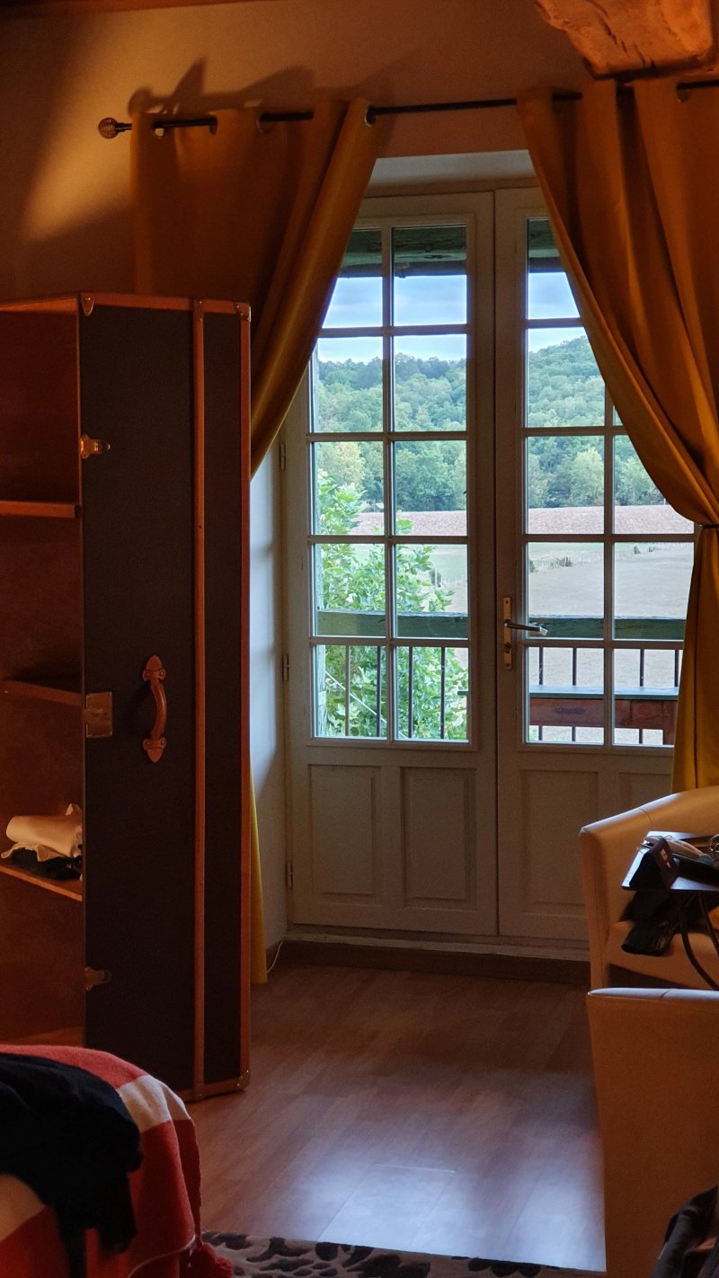 Cote-Serein - Chambres de la Tour Cachee