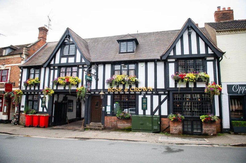 Rose & Crown
