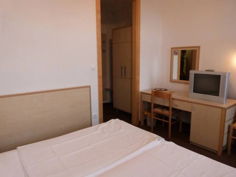 Rooms K