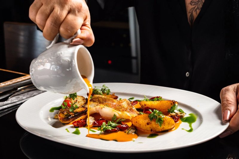 Host Restaurant
