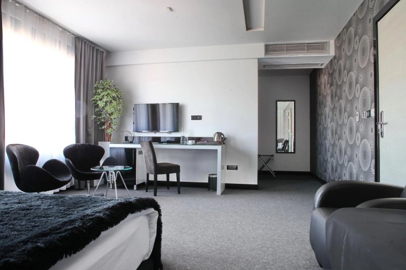 Nova City Hotel Signature Collection