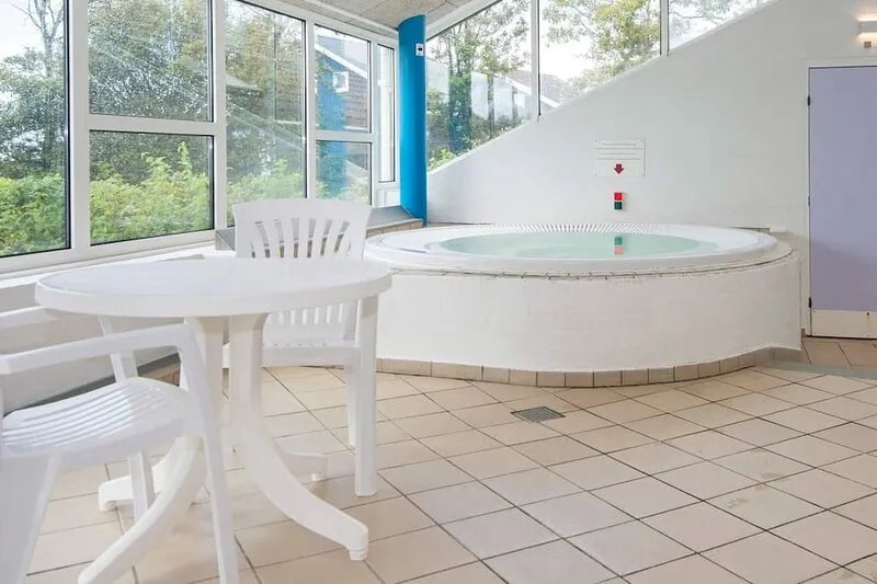 6 person holiday home on a holiday park in Hemmet