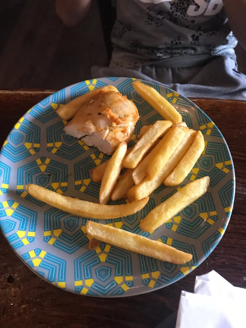 Nando's Croydon - Colonnades