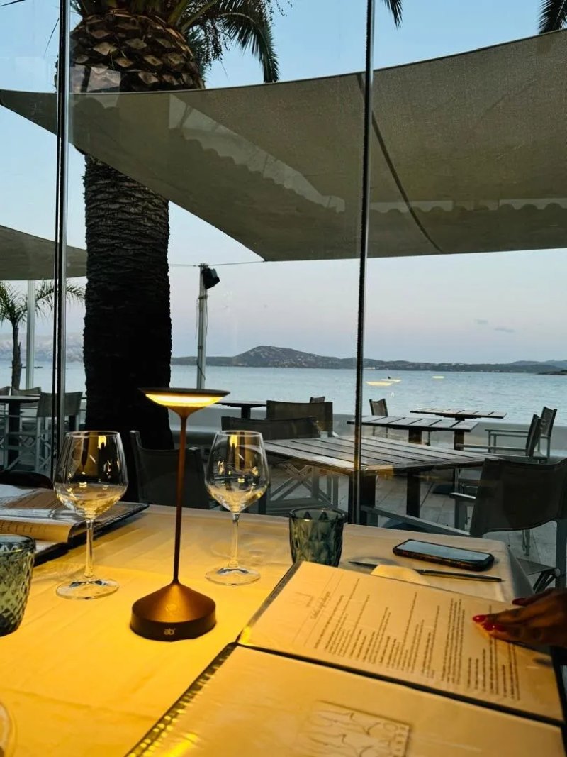 Lo Squalo Restaurant Pizza