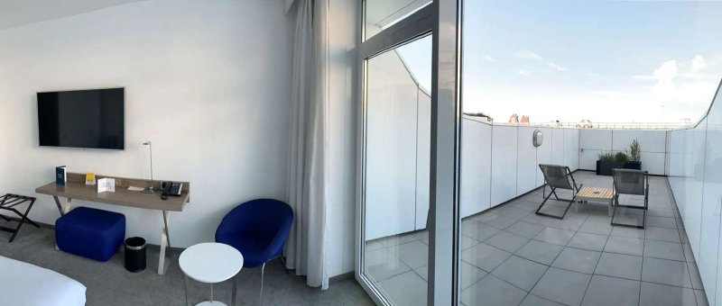 Golden Tulip Marseille Euromed