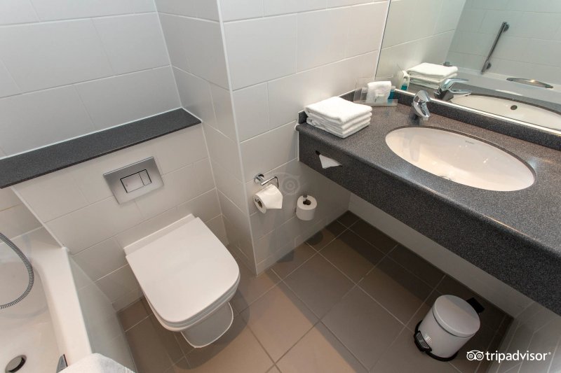 Holiday Inn London - Sutton, an IHG Hotel
