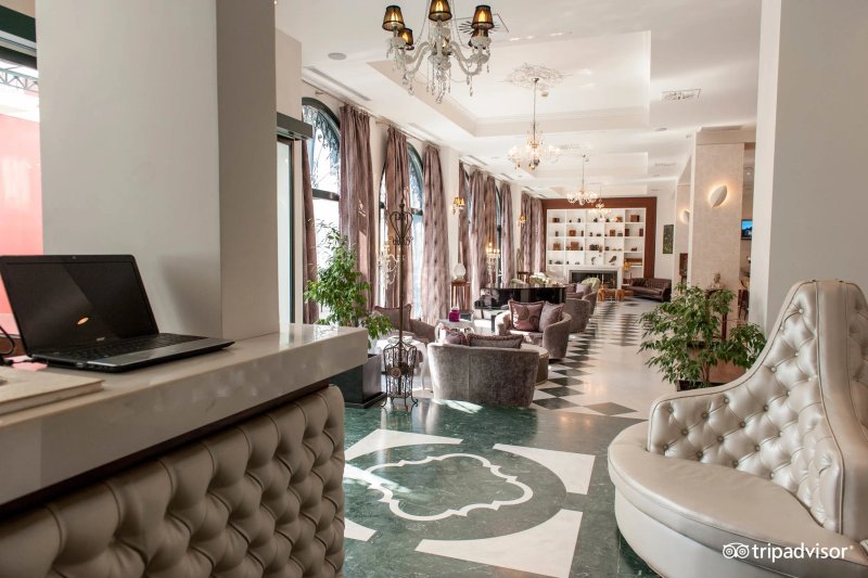 Dioni Boutique Hotel