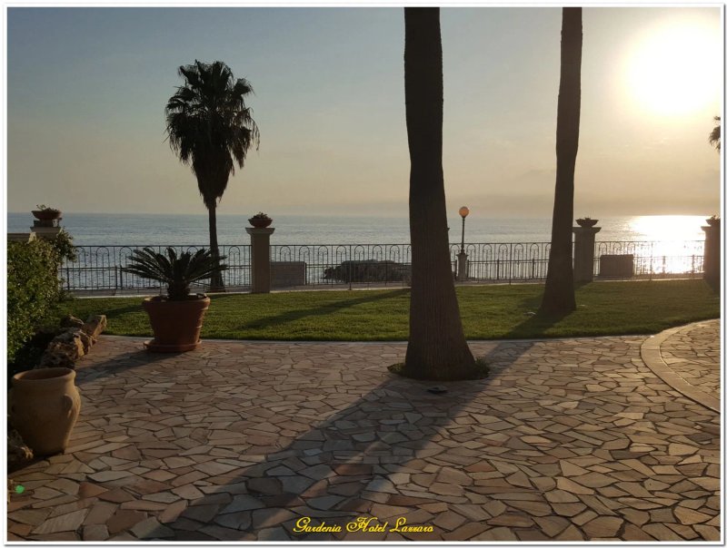 Gardenia Hotel