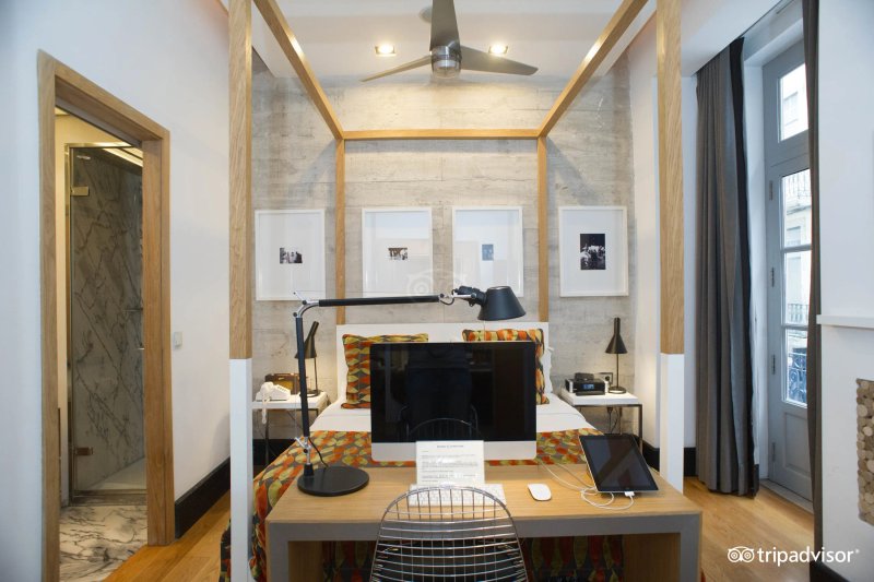 Brown's Downtown Hotel