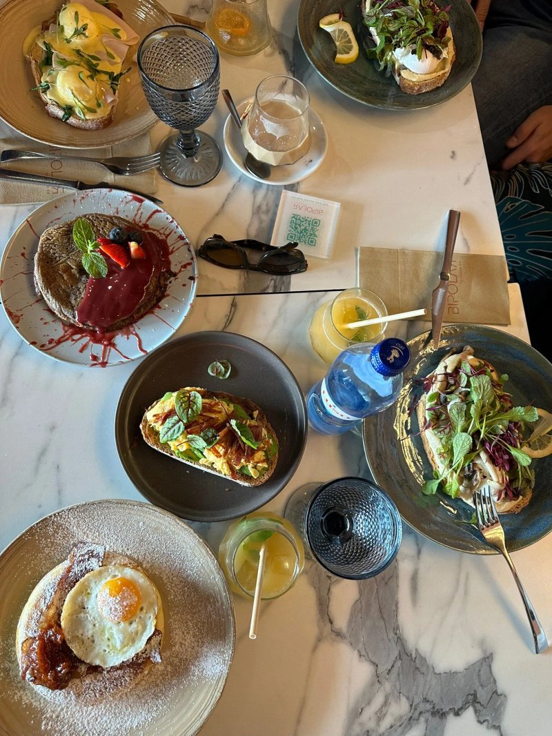 Bipolar Restaurant by Lisboa Rio