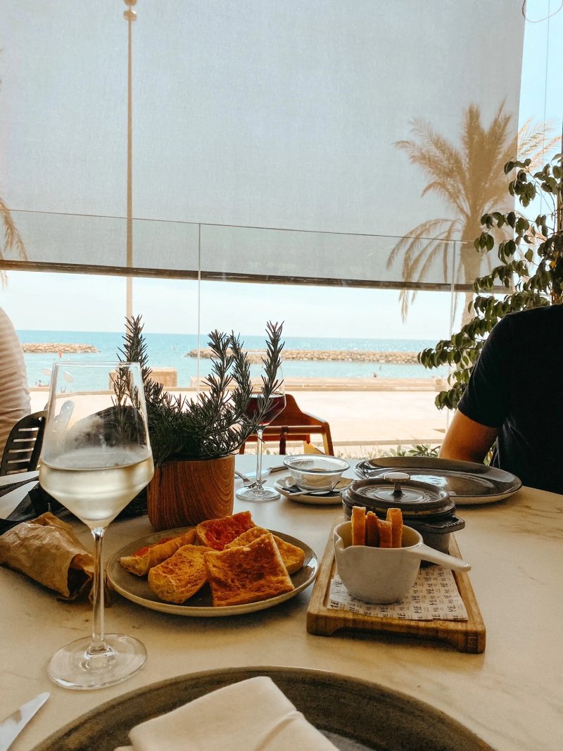 Beso Sitges