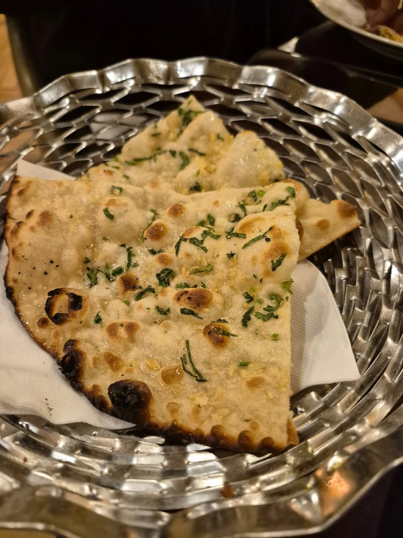 Indiya bar & restaurant