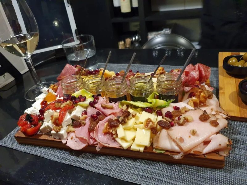 Cinque Wine & Deli Psirri