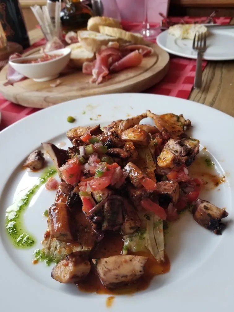 Bodega Tapas & Wine