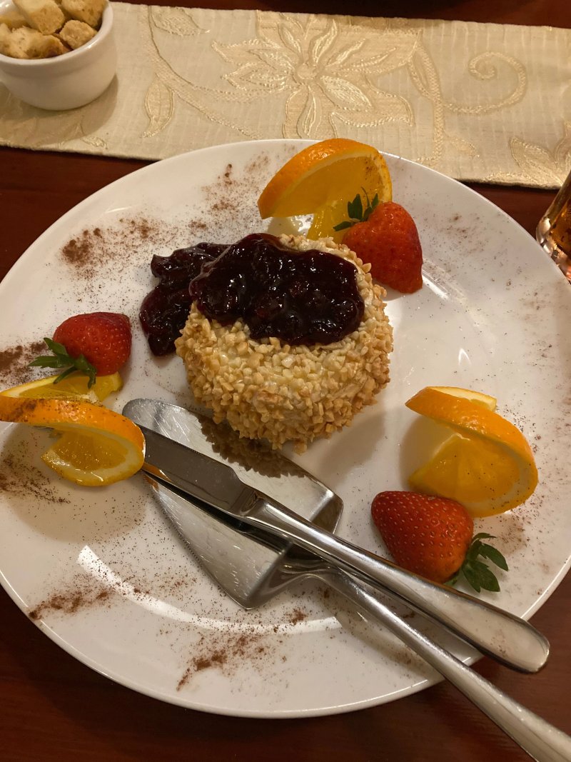 THE CITY Restaurant