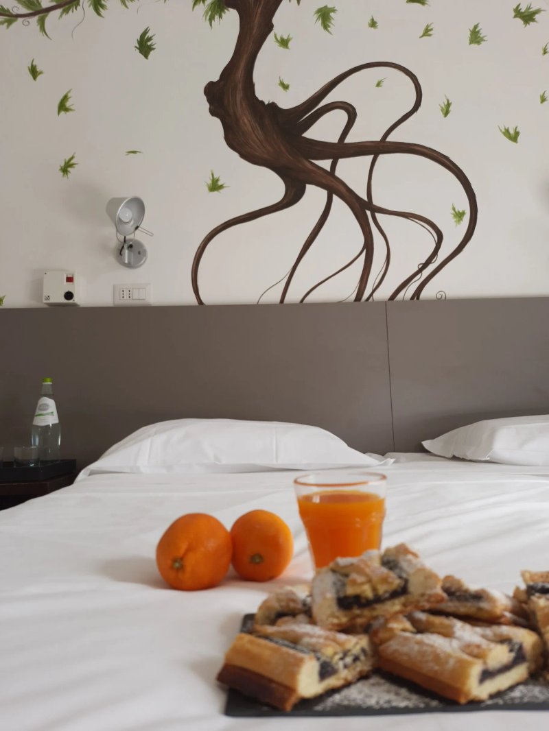 LH Hotel Arca Street Art