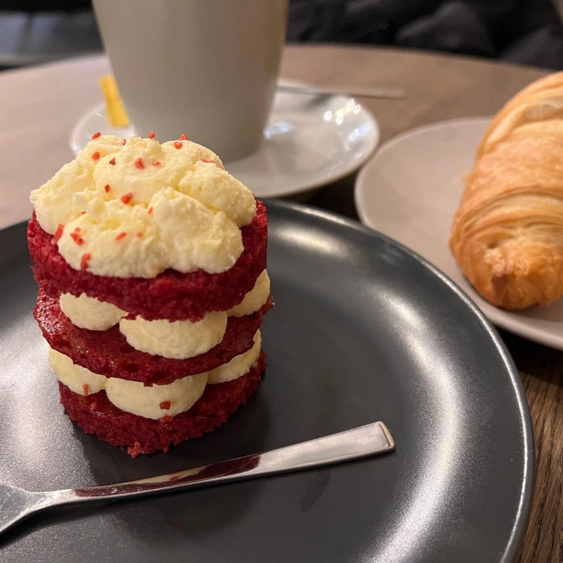 Crustum Bakery & Cafe Pilies 4