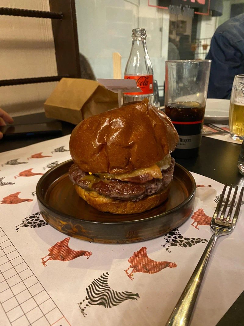 Barq-public House