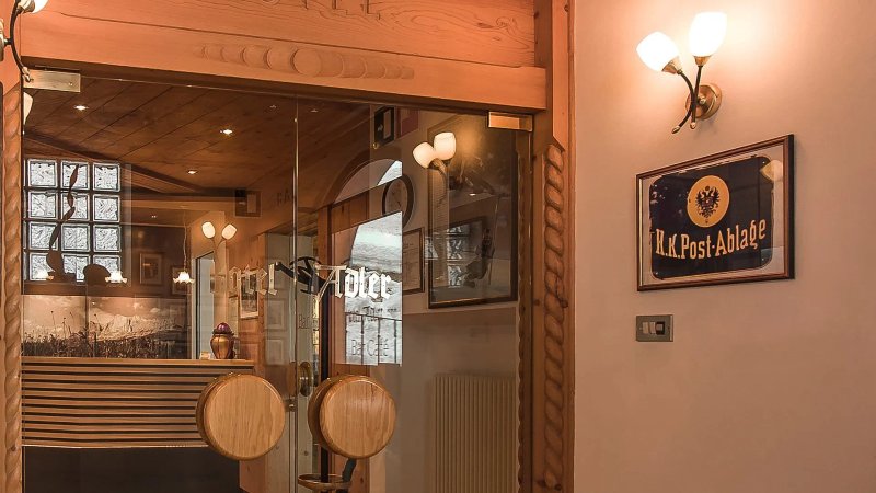 Hotel Adler Carezza