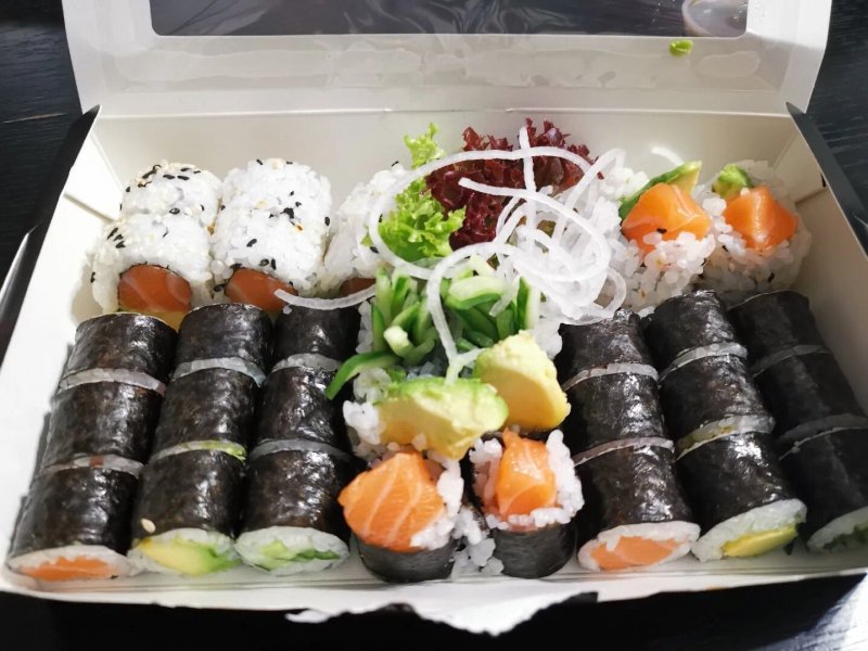 To Kyo Wok Kitchen & Sushi