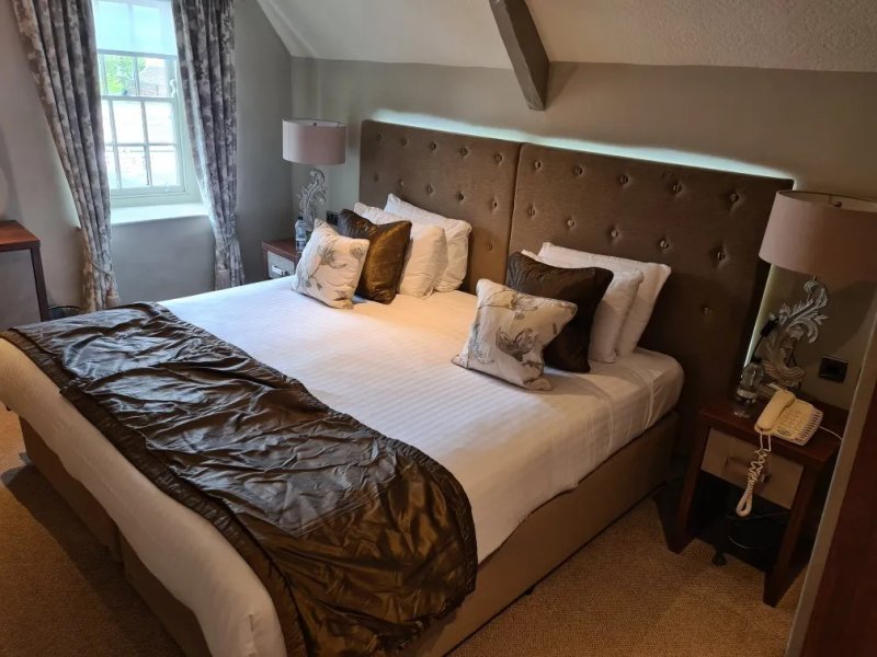 Kings Head Hotel, Eatery & Coffee House