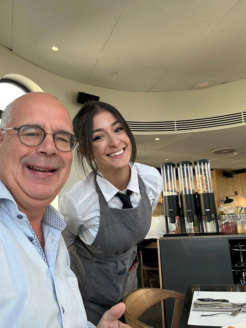 Nice To Meet You Restaurant & Lounge